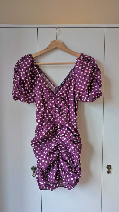 Vestido de verão curto violeto em bolinhas brancas ZARA