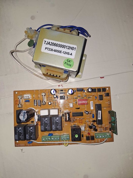 Placa de portões Advisen