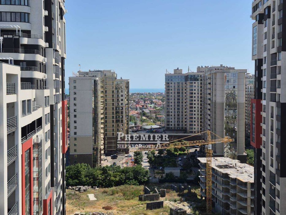 Продам ще вчора! Велика 3-х кімн. з видом на море