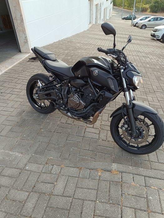 Mota Yamaha MT-07 Acrapovic