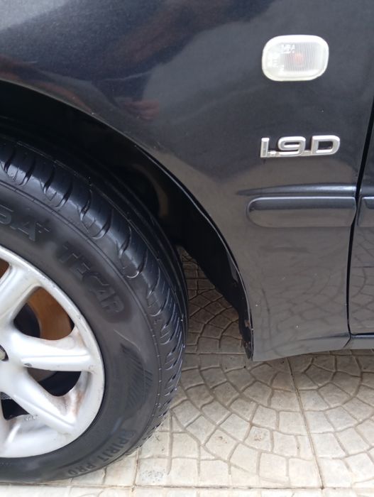 Toyota Corolla 1.9D em excelente estado geral