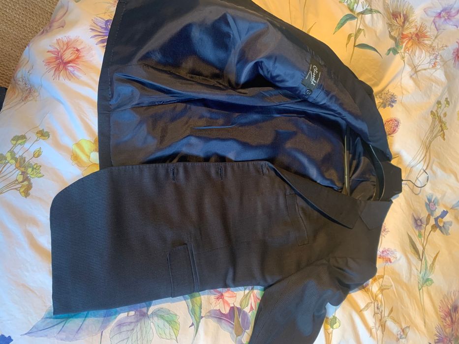 Fato clássico homem