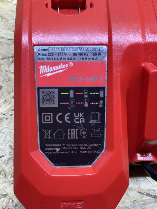 Ładowarka milwaukee