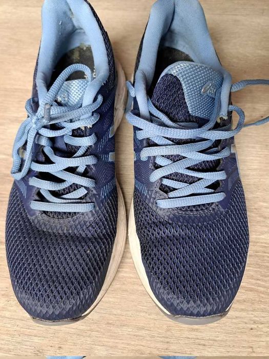 buty biegowe Asics 40,5  US 9