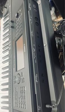 Yamaha PSR-SX700