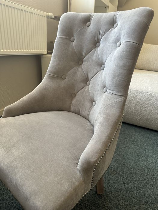 Krzesło tapierowane Taupe