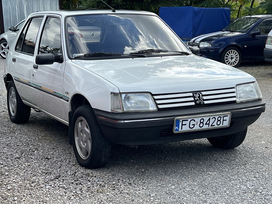Peugeot 205