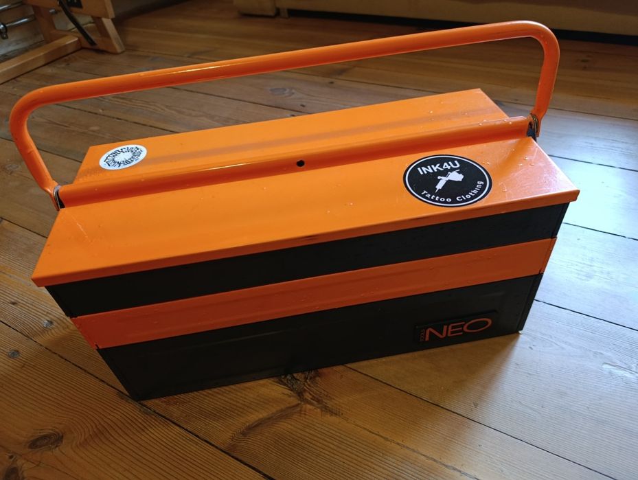 Skrzynka narzędziowa NEO TOOLS 45 x 20 x 21 cm, metalowa