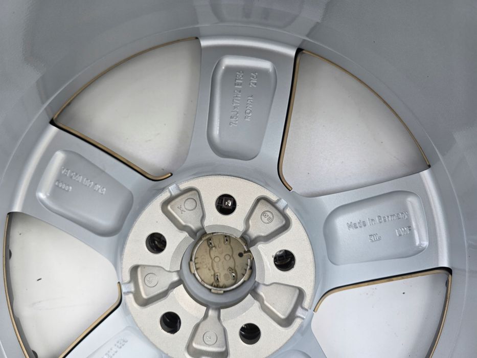 audi a1 8x0 s-line 5x100 17 et36