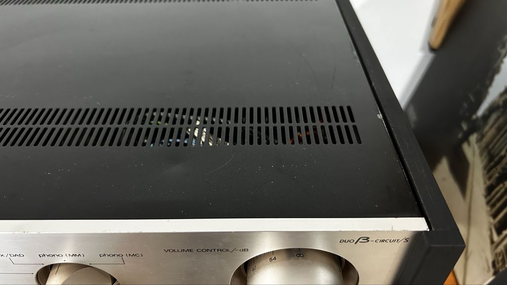 Amplificador Luxman L-410