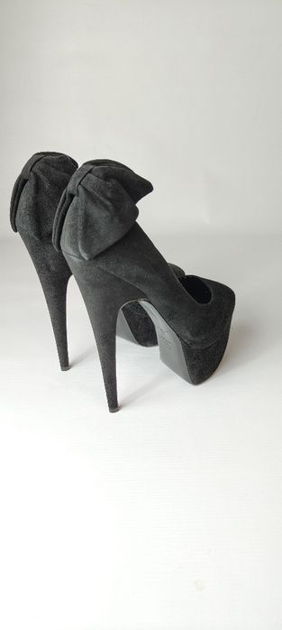 Szpilki buty na obcasie damskie Giuseppe Zanotti rozmiar 39,5 czarne