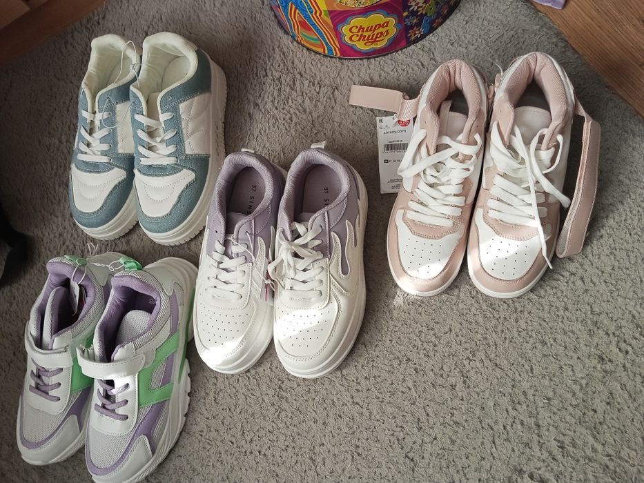 Sprzedam nowe Snickersy