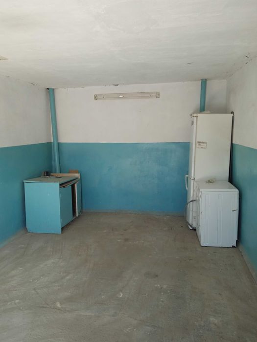 Сдается гараж 6х4 м, в районе больницы.