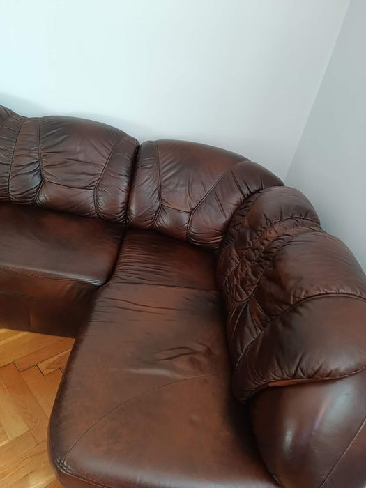 Narożnik skórzany z funkcją spania i fotel