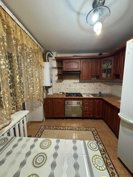 (3) Продам 3-кімнатну квартиру Ленінський район 1736