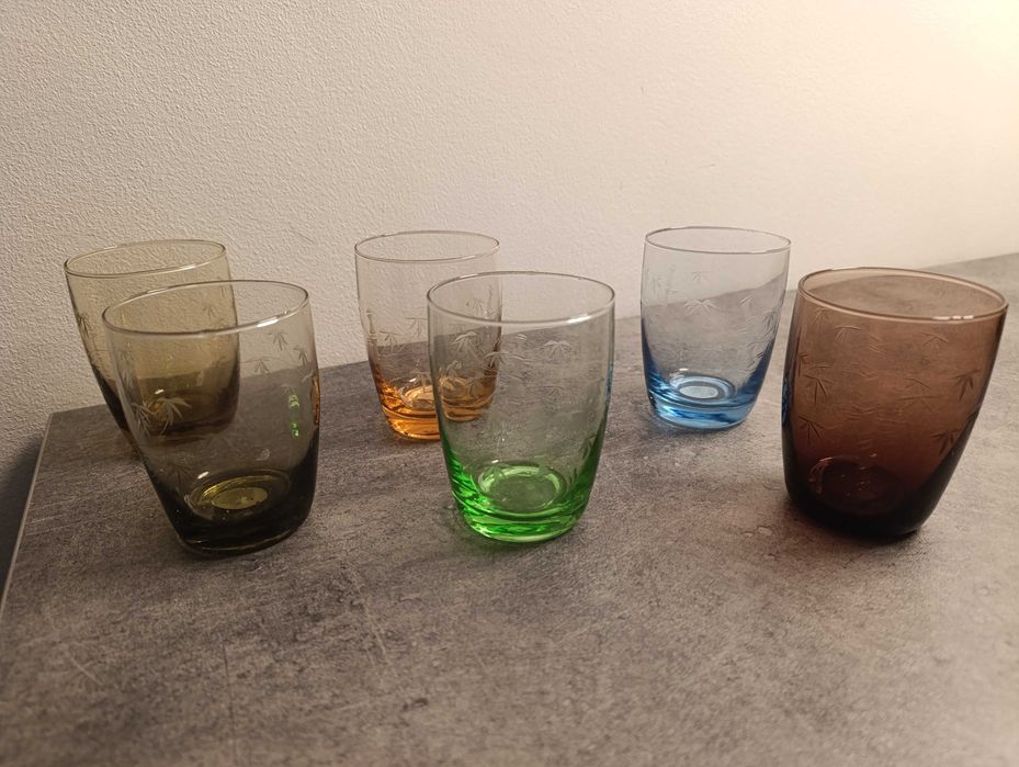 Komplet szklanek z czasów PRL