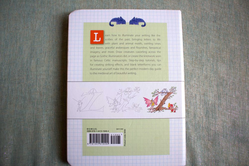 Livro/caderno de desenho de Iluminura em Inglês