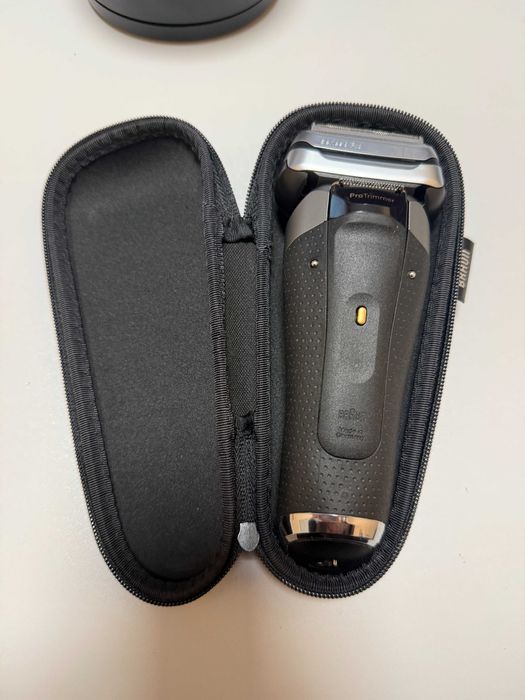 Електробритва чоловіча Braun Series 9 Pro+ 9565cc