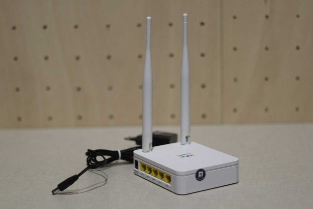 Router Wireless LevelOne WBR-601364738265303169120