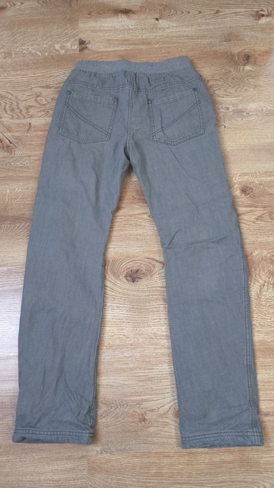 Spodnie dziecięce ocieplane dresem r.146