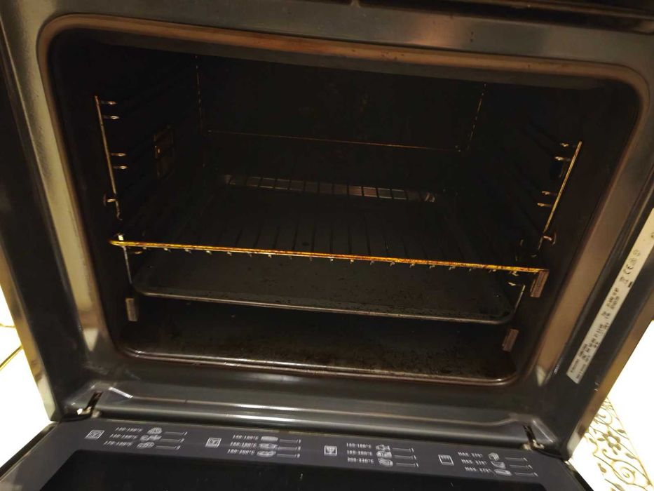 Духова шафа Electrolux