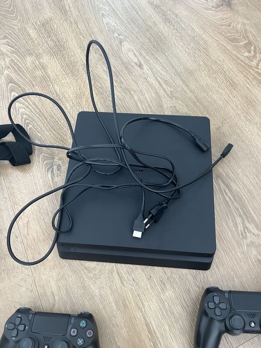 Playstation 4 Slim