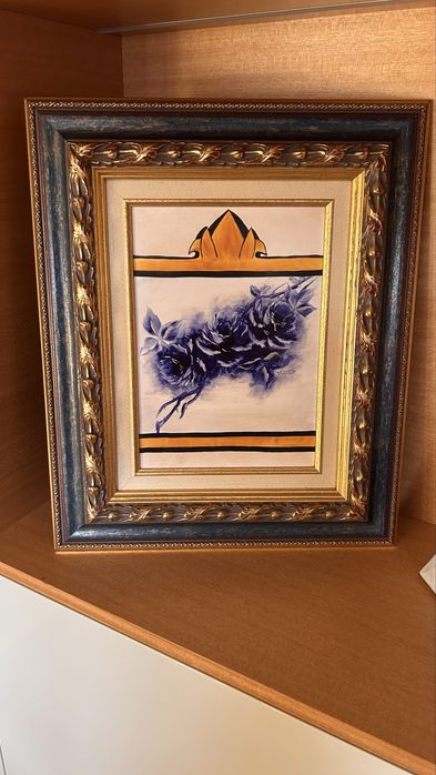 Conjunto de peças em porcelana pintadas à mão