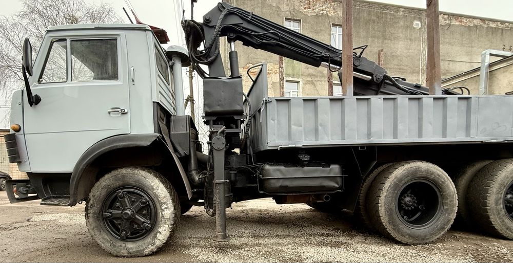 Камаз лісовоз маніпулятор. Робоче авто.