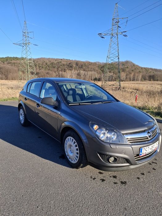 Opel Astra 3 Hatchback 1.4 benzyna 90 KM Nowy rozrząd