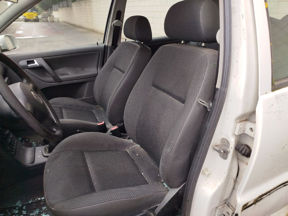 Para peças VOLKSWAGEN Polo (6N)