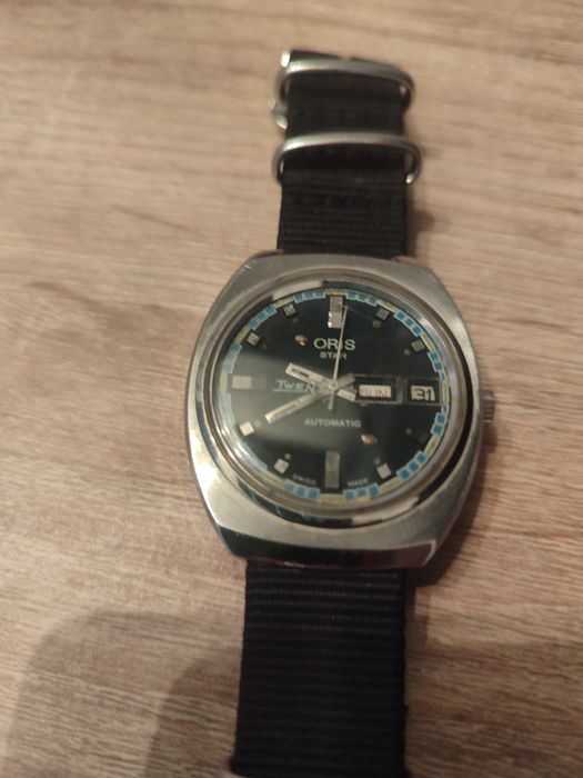 Продаю оригінальний годинник Oris.
