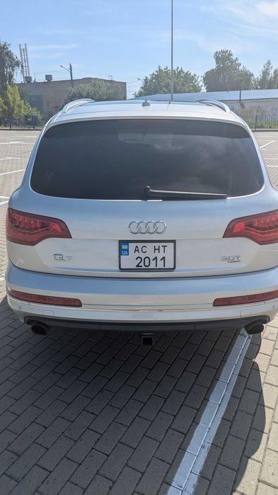 Продам  Audi Q7.