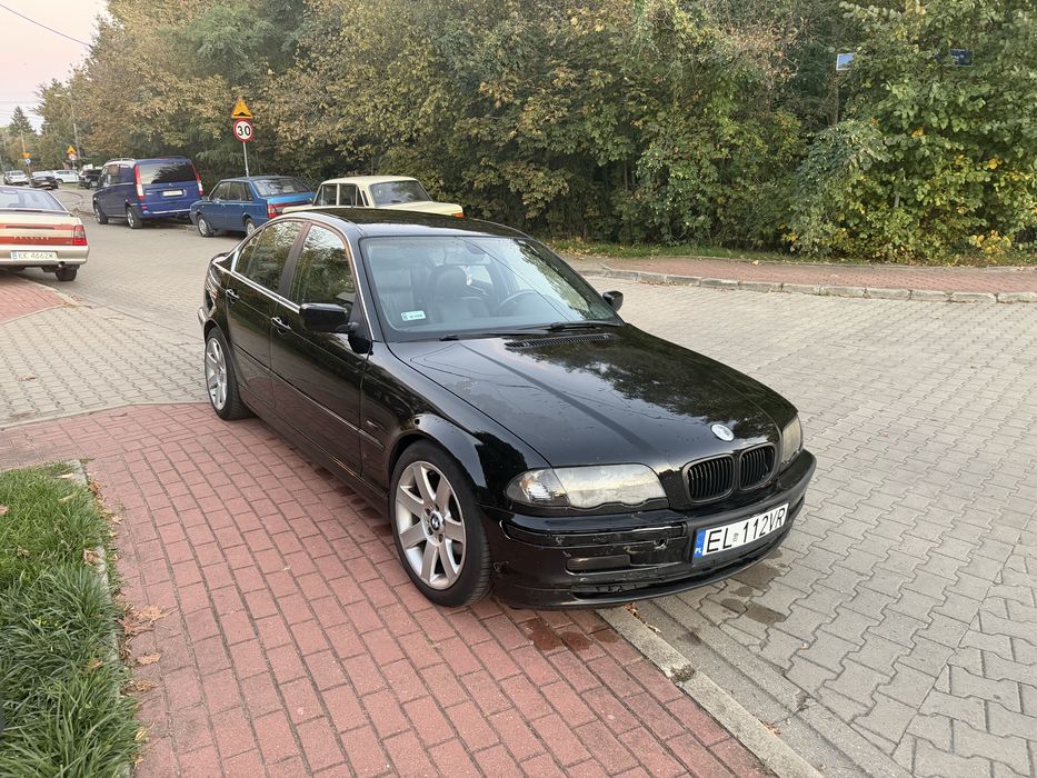 Bmw 320i lpg android tuba sub czarny sufit skora  sporty