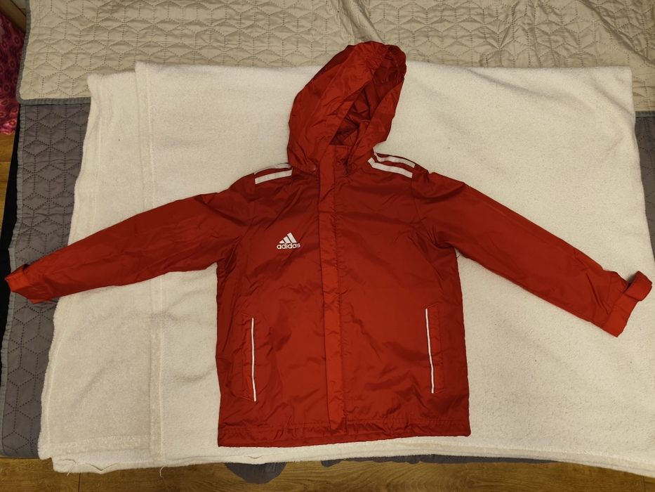 Sprzedam kurtkę przeciwdeszczowa marki Adidas