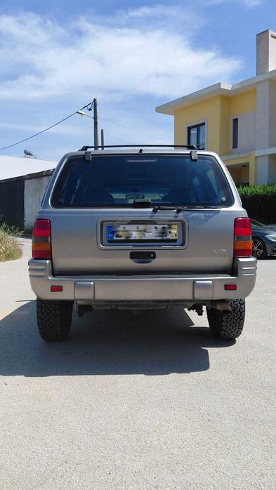 Jeep Grand Cherokee Limited 5.2 V8 GPL