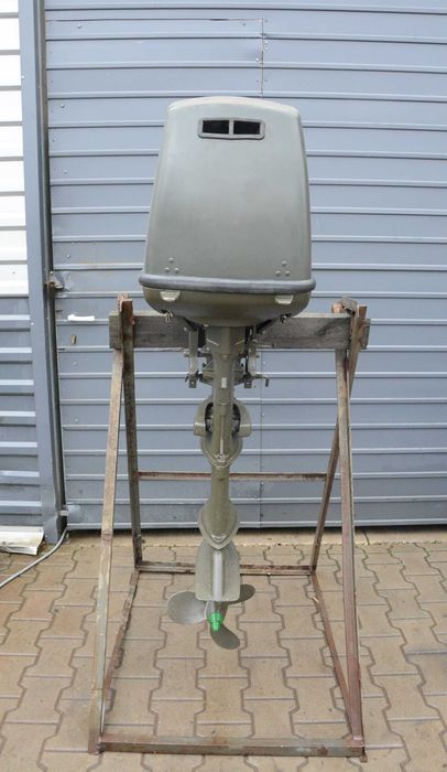 Silnik zaburtowy DE-45DS
