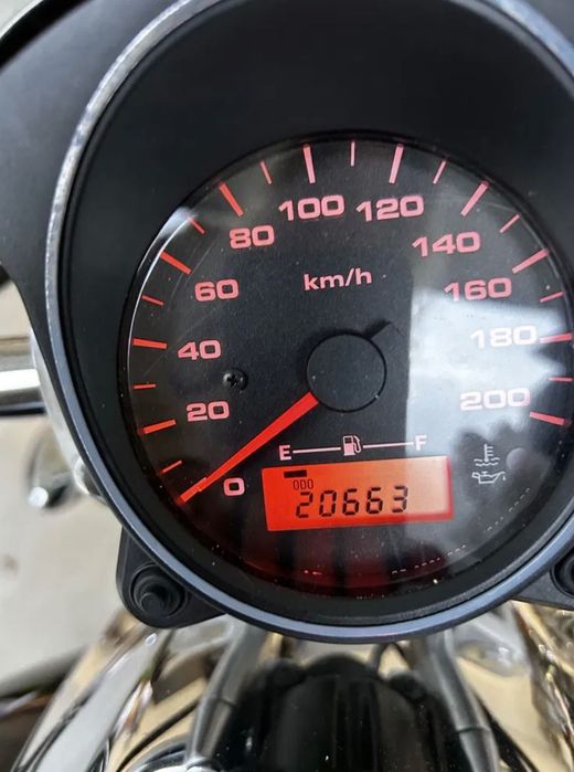 Suzuki Intruder M800 (2007) – Excelente Estado