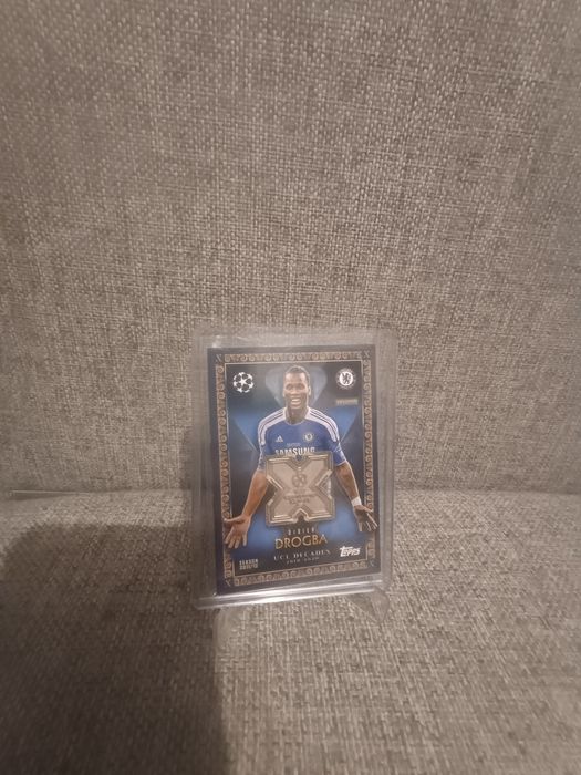 Topps match attax 2025/2026 extra ucl decades relic didier drogba