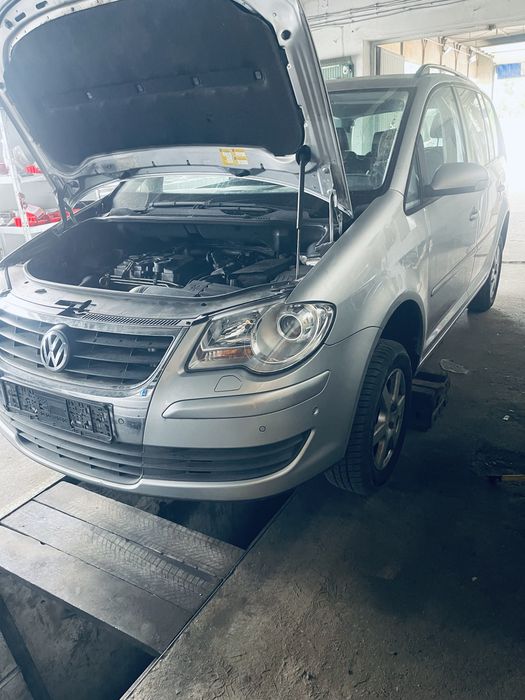 Volkswagen Touran 1.9 TDI Automat | 7 miejsc
