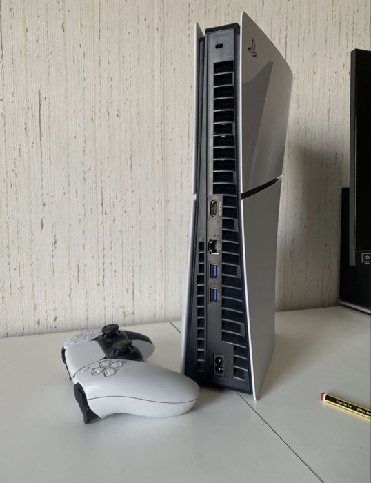Ps 5 slim disc edition  (playstation 5) + диск call of duty mw2