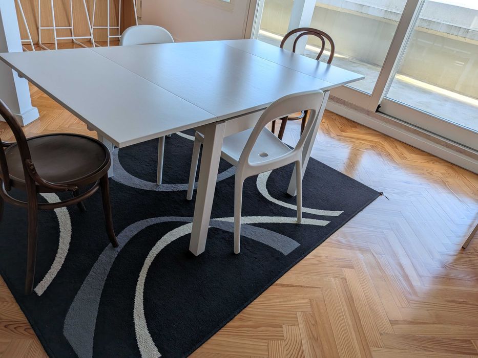 Mesa extensível IKEA BJURSTA branca 90x90 → 170cm