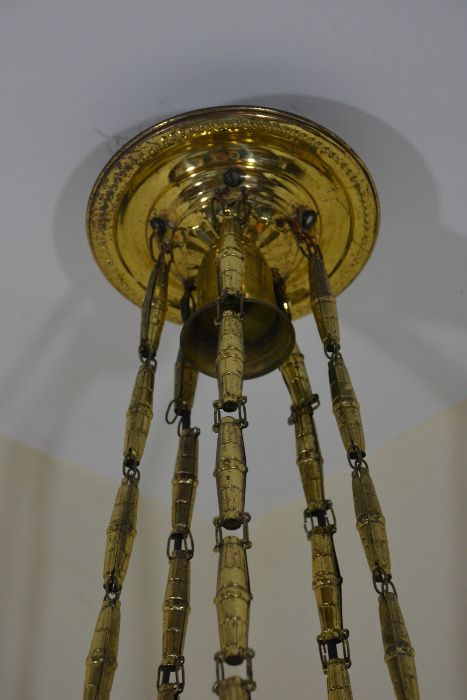 Antyczna lampa wisząca z amplą i 6 świeczkami