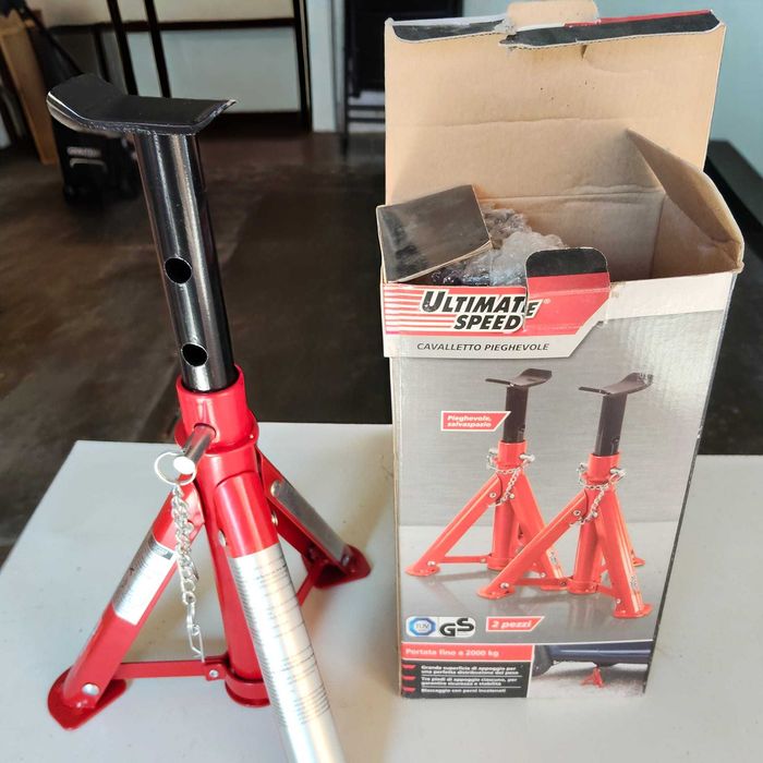 Conjunto de cavaletes de apoio para veículos, da marca Ultimate Speed