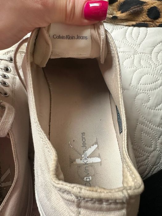 Płócienne trampki na platformie 41/42