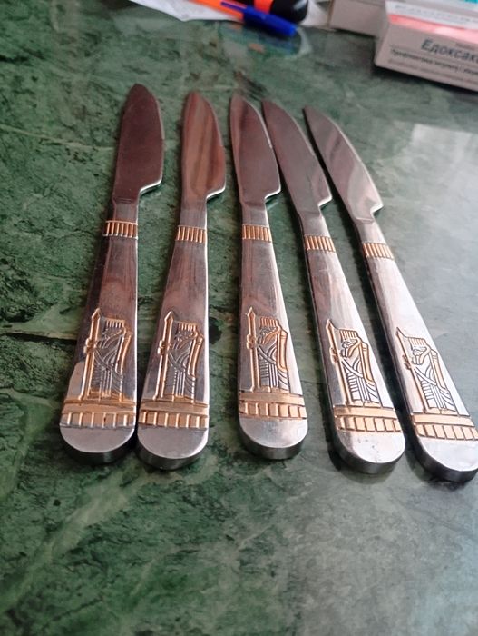 Цена за всё.Кухонные, столовые ножи сервировочные восточные золоченные