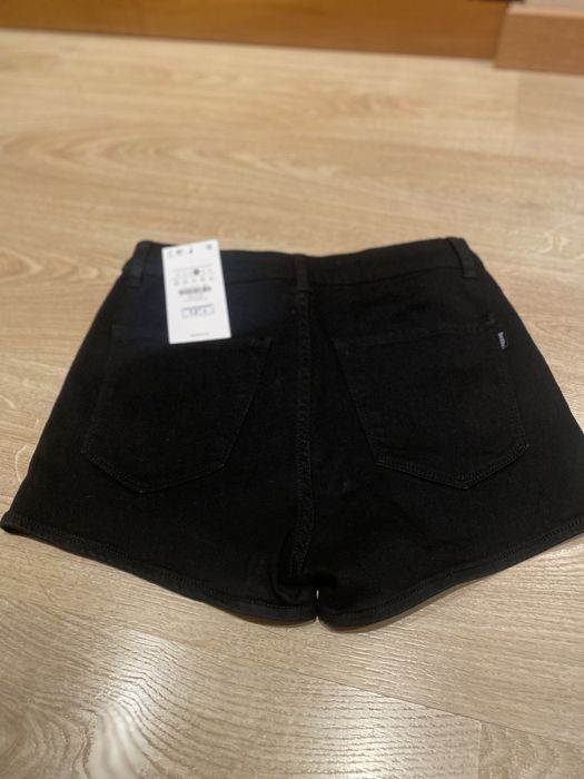 Шорти Bershka ( нові)