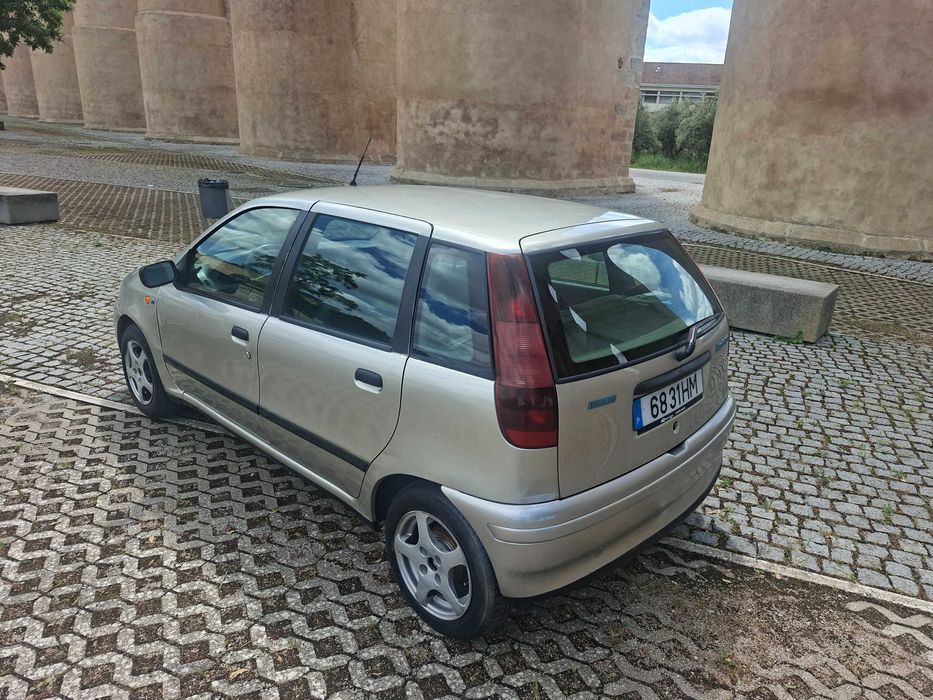 Fiat Punto ELX 1.7cc, 70cv, Boa Condição Geral!