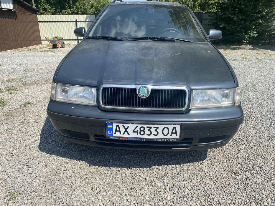 Продам автомобіль Skoda Octavia 2000 року