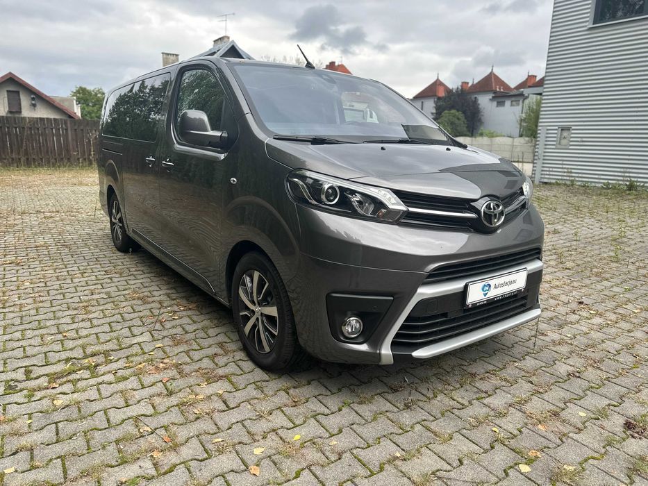 Toyota Proace Long VIP wynajem z wykupem w kwocie od 4290zł bez BIK