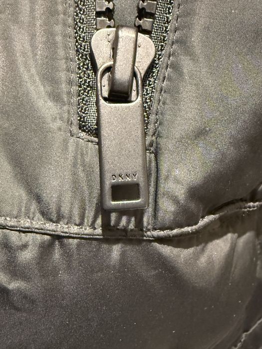 Пуховик DKNY р. M куртка зимова чоловіча